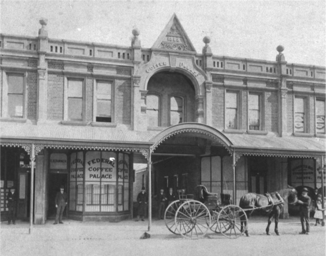 The Old Federal Coffee Palace 론서스턴 외부 사진